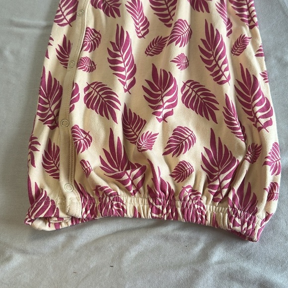 PARADE - LIKE NEW Canadian Organic cotton Cream and Pink Sleep Sacks/night gown - Picture 3 of 5